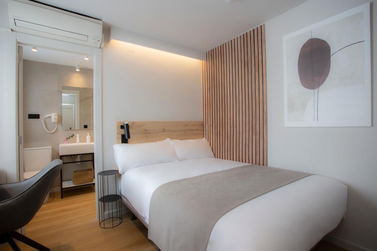 Aila II Hotel Boutique By Singularstays - Digital Access Burjassot Bagian luar foto