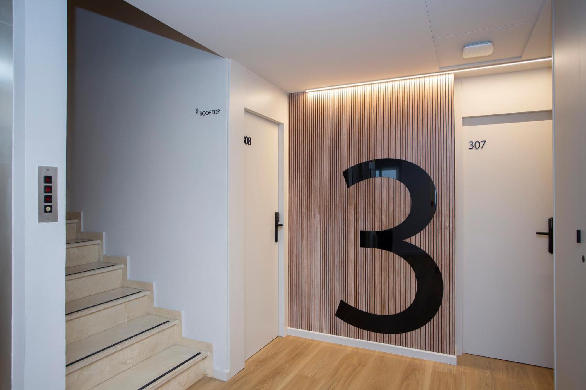Aila II Hotel Boutique By Singularstays - Digital Access Burjassot Bagian luar foto