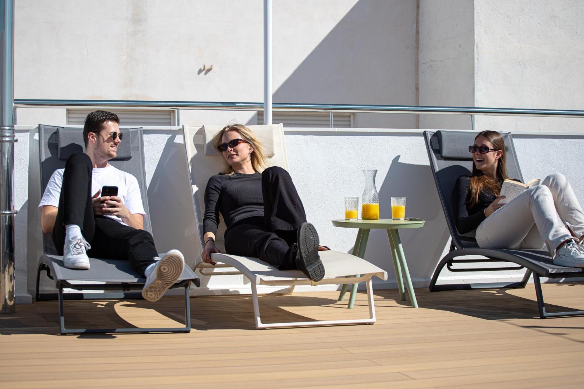 Aila II Hotel Boutique By Singularstays - Digital Access Burjassot Bagian luar foto
